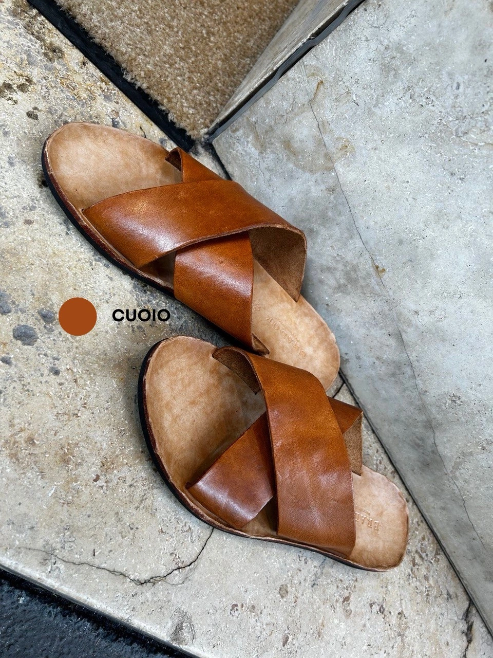 BRADOR SANDALS MIA