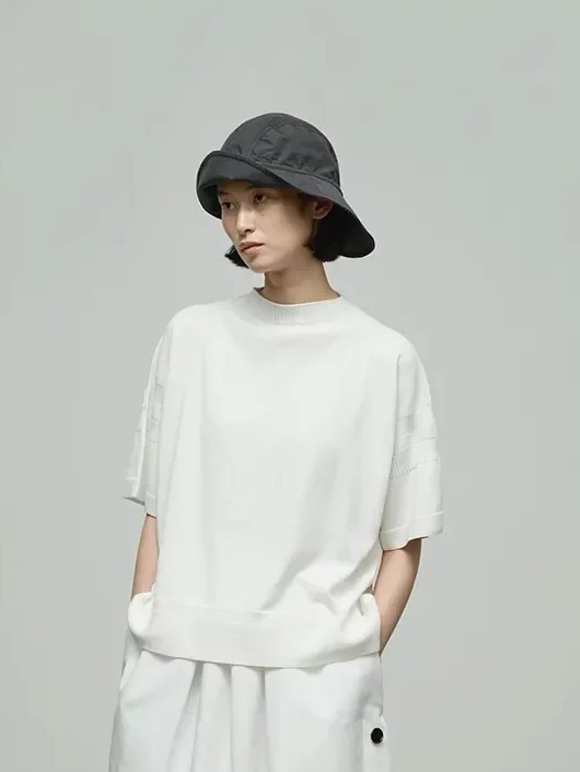 ISLAND Pullover