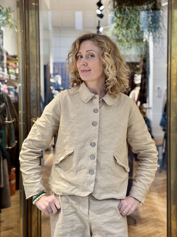 Aequamente Round Collar Jacket