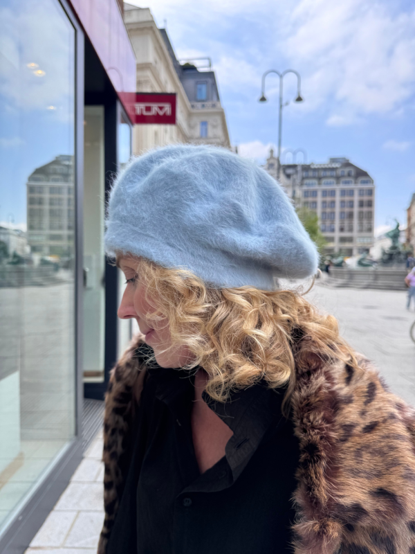 Reinhard Plank Basco Angora Beret - Image 4