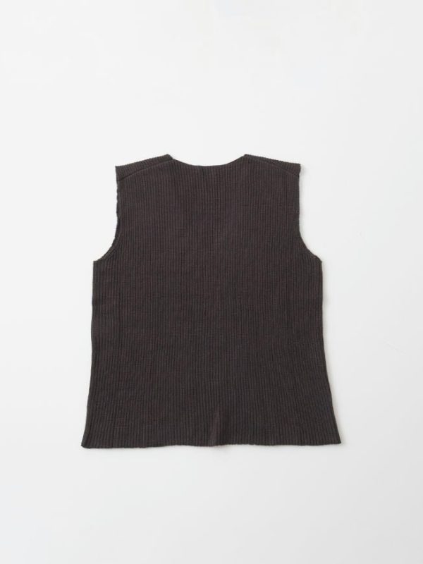 Cashmere V-Necked Vest - Image 10