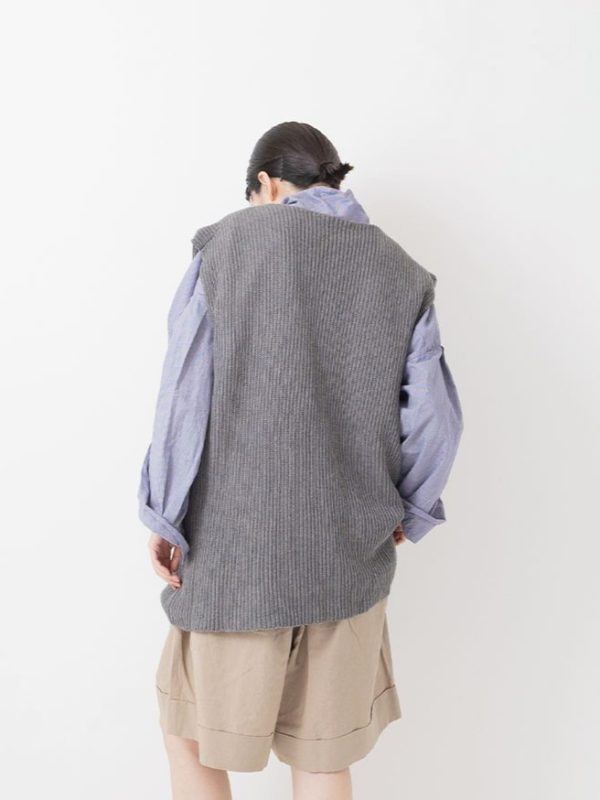 Cashmere V-Necked Vest - Image 5