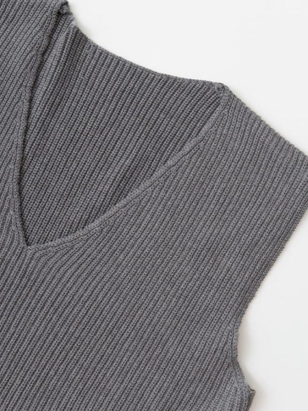 Cashmere V-Necked Vest - Image 12