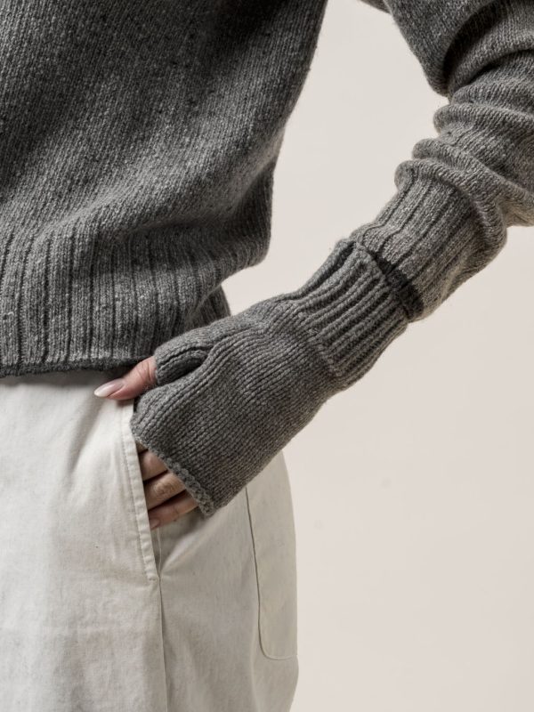 MJW. Cashmere Mittens - Image 2