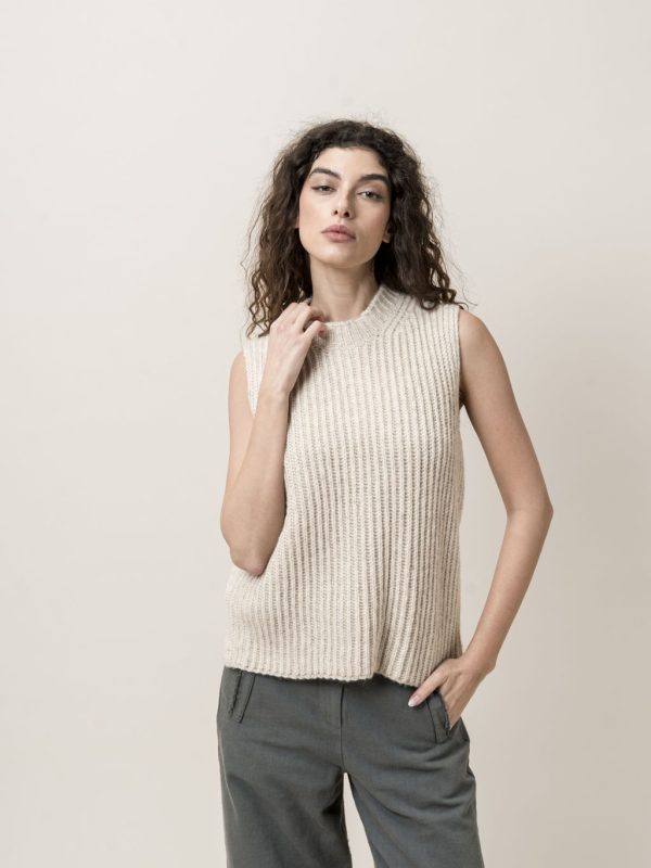 MJW. Alpaca Vest
