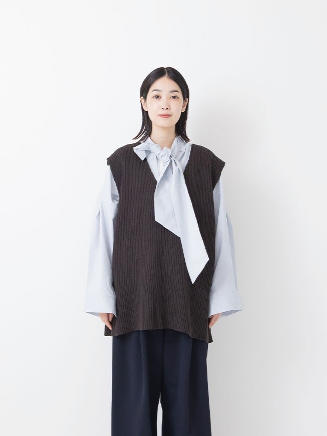 Cashmere V-Necked Vest