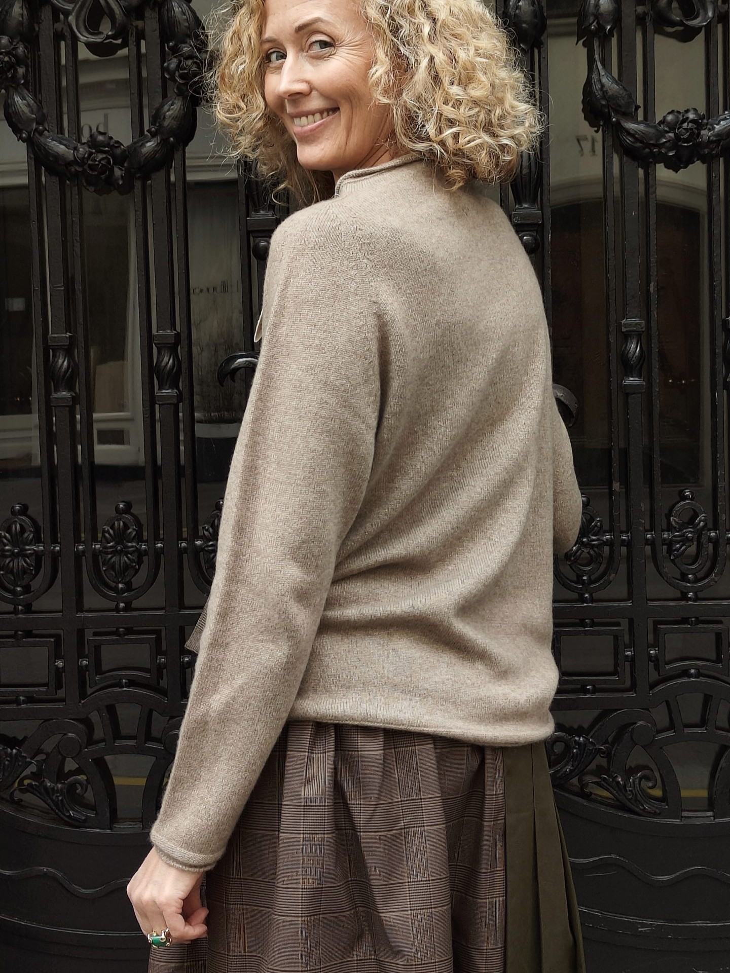 Itoi Yodo Cashmere Pullover