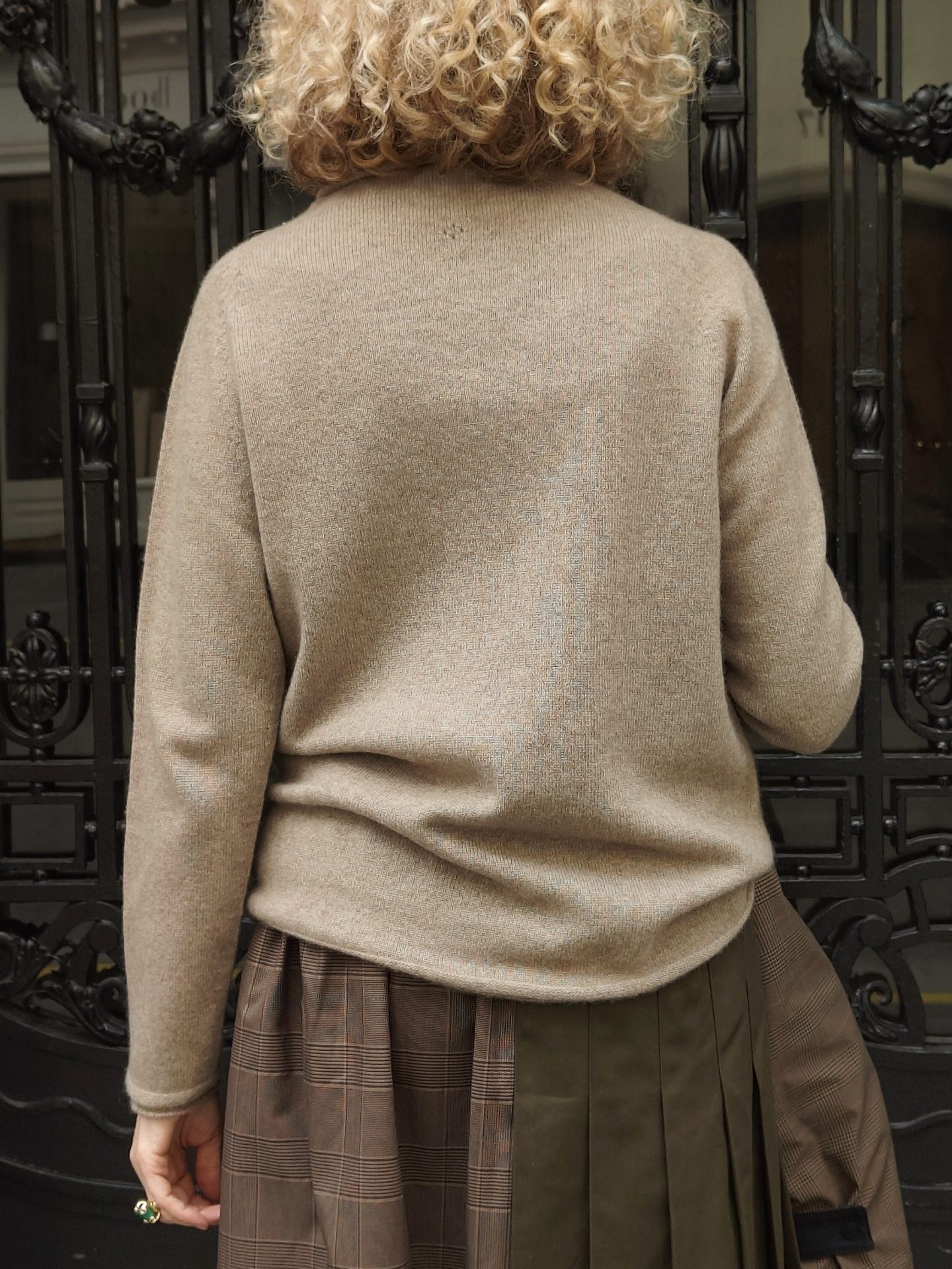 Itoi Yodo Cashmere Pullover