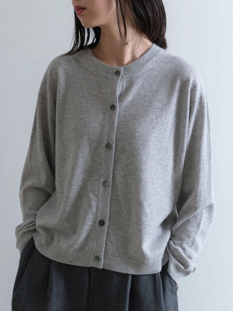 BABY CASHMERE crew neck cardigan